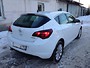 Отзыв Opel Astra 2012